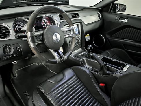 Used 2013 Ford Mustang Shelby GT500 RWD image 14