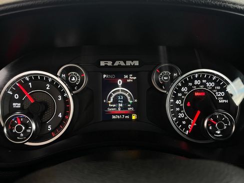 Used 2024 RAM 2500 Big Horn w/ Off Road Package AWD/4WD image 28