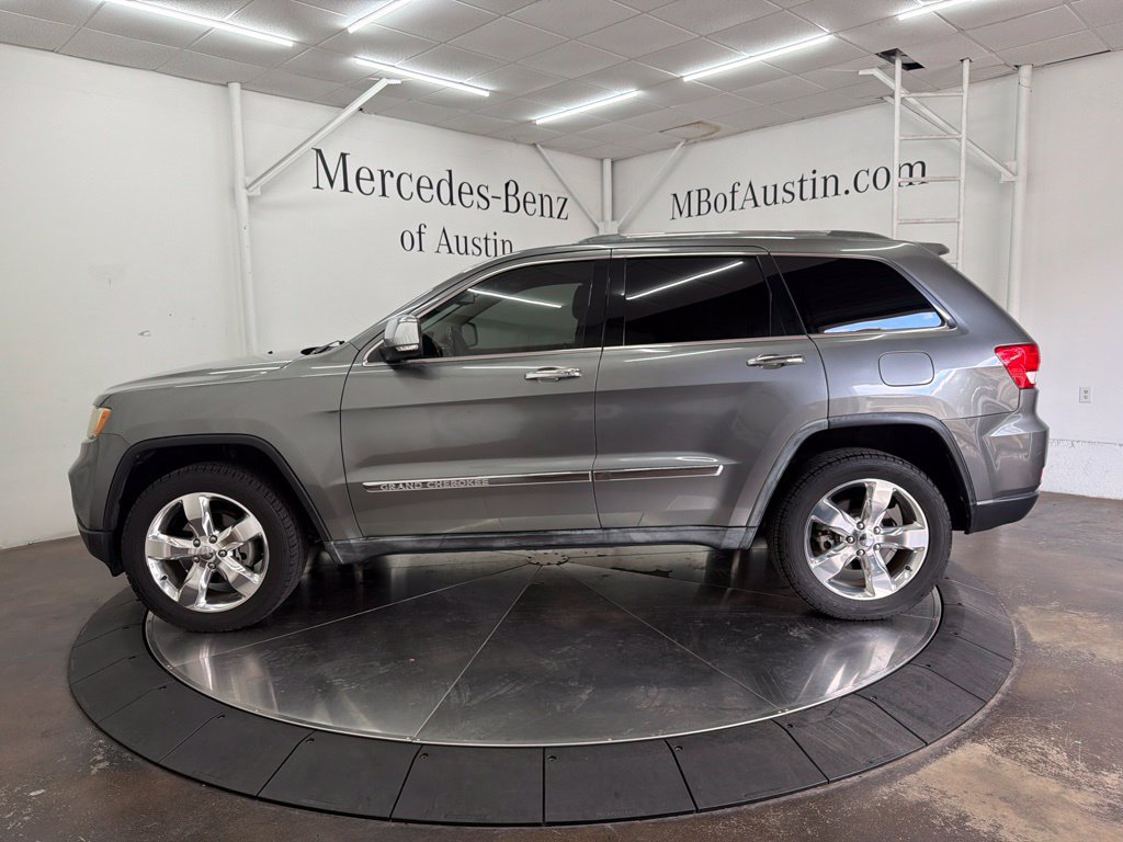 Used 2012 Jeep Grand Cherokee Overland Summit AWD/4WD image 4