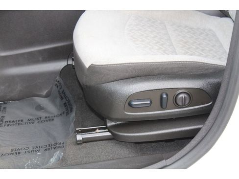 Used 2023 Chevrolet Equinox LT image 12