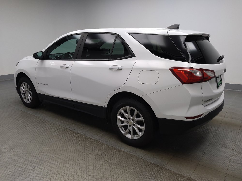Used 2021 Chevrolet Equinox LS w/ LS Convenience Package AWD/4WD image 3