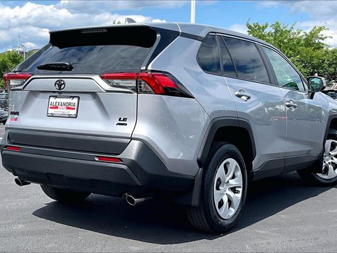 Used 2023 Toyota RAV4 LE AWD/4WD image 12