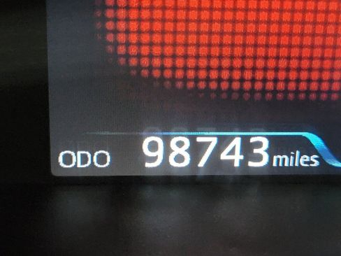 Used 2016 Toyota Prius Three Touring FWD image 17