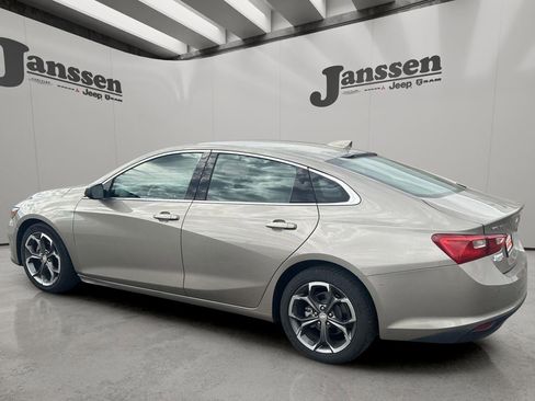 Used 2023 Chevrolet Malibu LT w/ Driver Confidence Package image 2