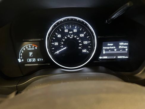 Used 2019 Honda HR-V EX image 10