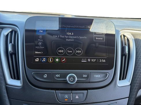 Used 2024 Chevrolet Malibu LT FWD image 12