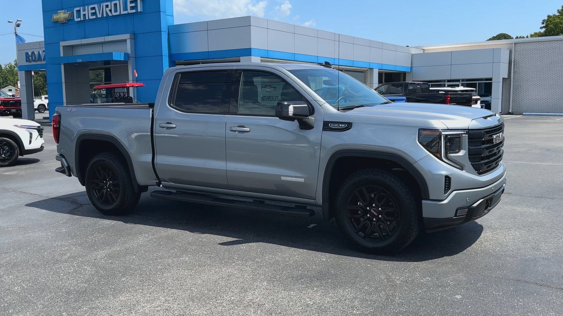 Used 2026 GMC Sierra 1500 Elevation w/ Elevation Premium Package AWD/4WD image 2