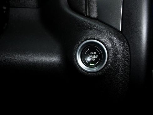 Used 2022 Chevrolet Silverado 1500 RST image 17