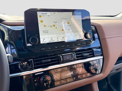 New 2025 Nissan Pathfinder Platinum w/ Cargo Package image 10