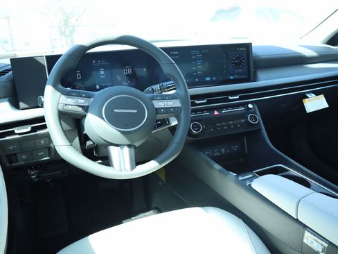 New 2026 Hyundai Sonata SEL FWD image 2