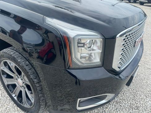 Used 2017 GMC Yukon XL Denali w/ Open Road Package AWD/4WD image 12