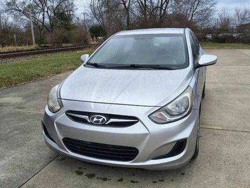 Used 2017 Hyundai Accent SE FWD image 1