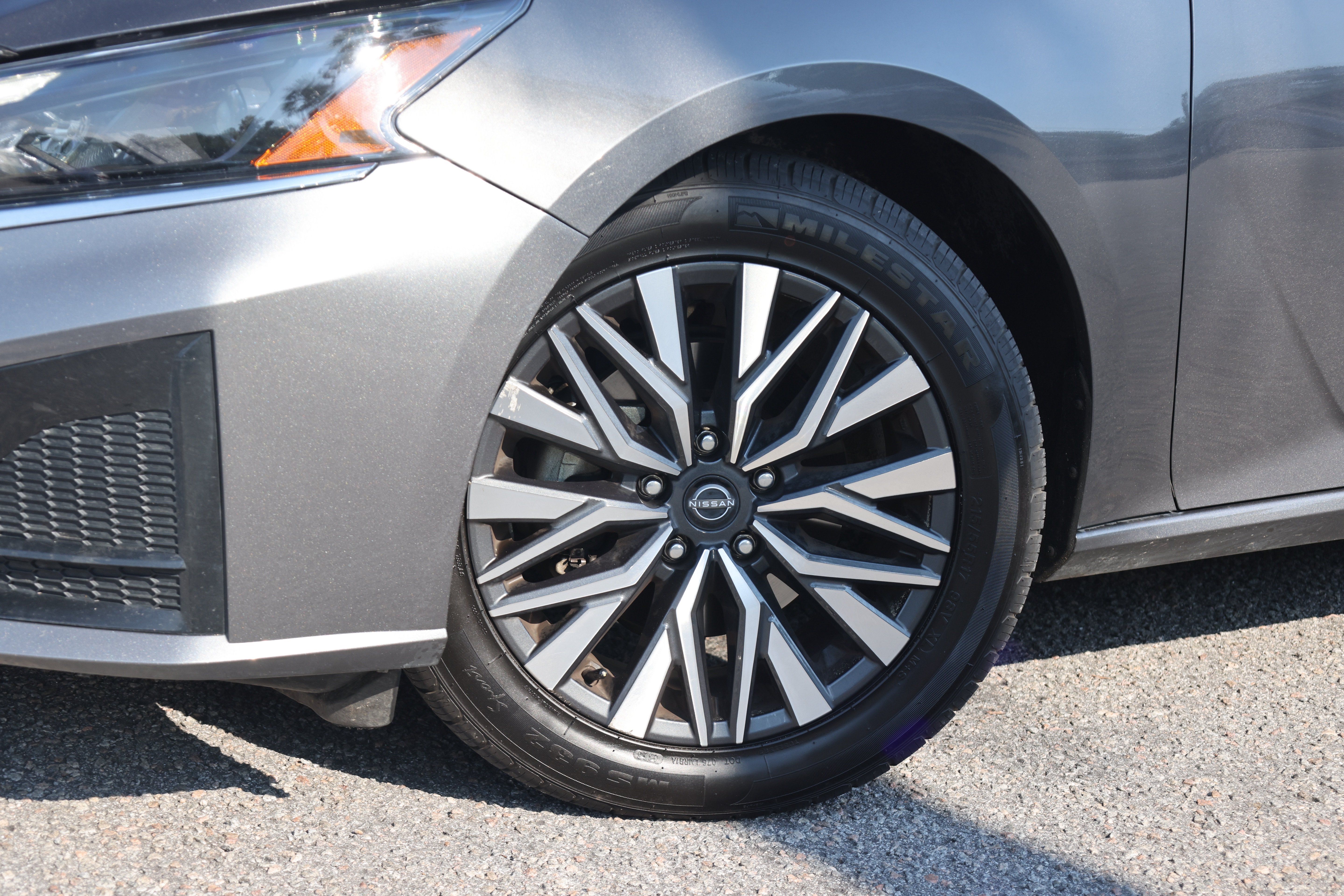 Used 2025 Nissan Altima 2.5 SV FWD image 26