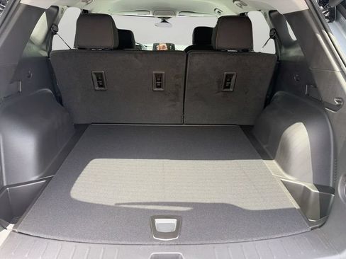 New 2026 Chevrolet Blazer LT w/ Convenience Package FWD image 7