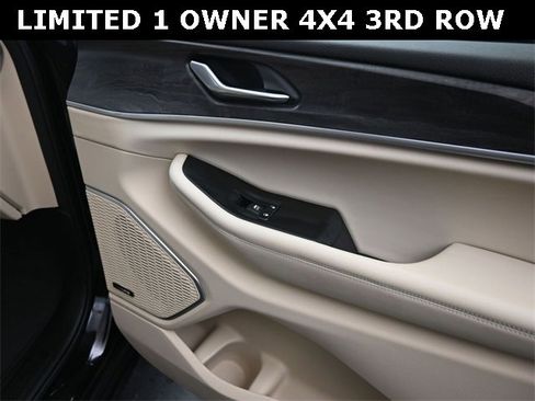 Used 2021 Jeep Grand Cherokee L Limited image 24