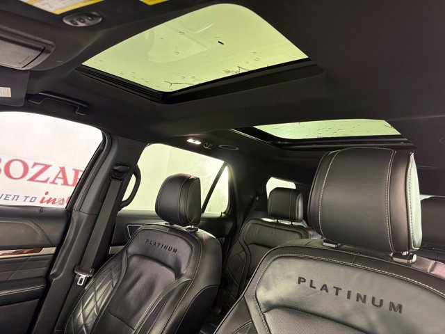 Used 2018 Ford Explorer Platinum AWD/4WD image 30