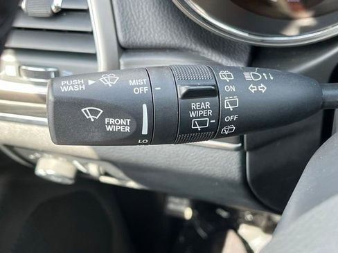 Used 2022 Jeep Grand Cherokee Limited AWD/4WD image 40