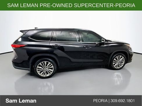 Used 2021 Toyota Highlander Platinum AWD/4WD image 8