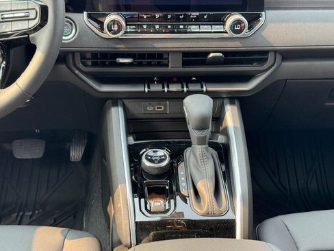 New 2026 Chevrolet Colorado Trail Boss image 9