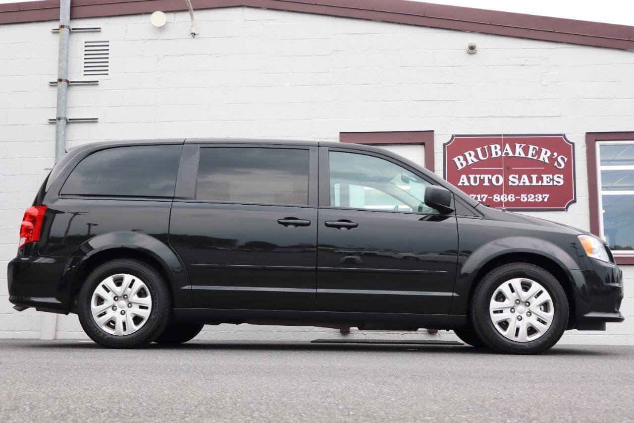 Used 2016 Dodge Grand Caravan SE w/ Quick Order Package 29E SE FWD image 7