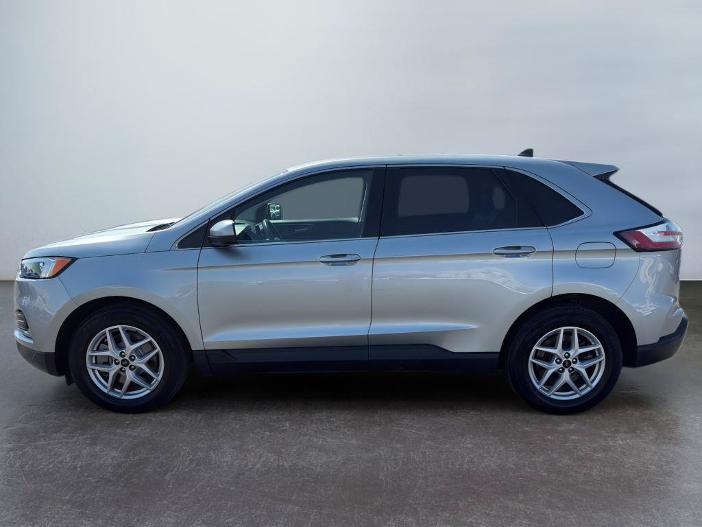 Used 2024 Ford Edge SEL AWD/4WD image 2