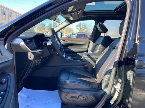 New 2026 Jeep Grand Cherokee Limited w/ Limited Altitude Package image 22