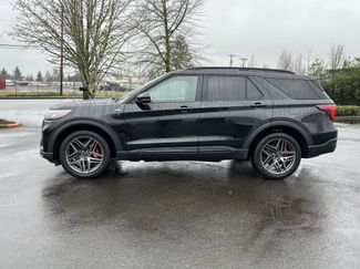 Used 2025 Ford Explorer ST-Line w/ ST-Line Street Pack video 2