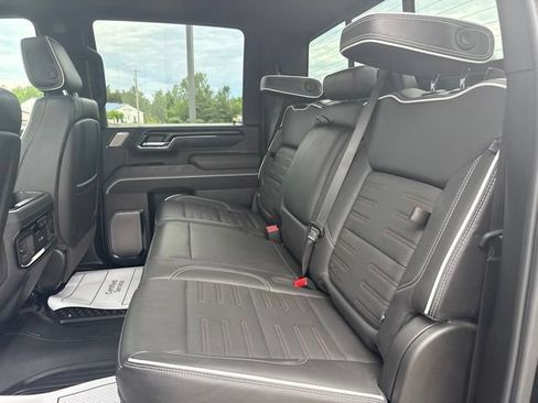 Used 2024 GMC Sierra 2500 AT4X AWD/4WD image 40
