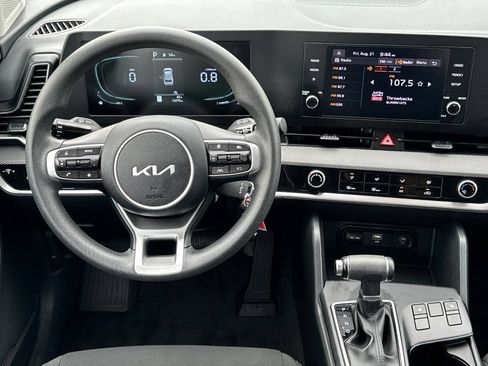 Used 2025 Kia Sportage LX AWD/4WD image 14