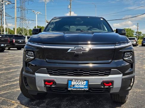 New 2026 Chevrolet Silverado EV Trail Boss image 2
