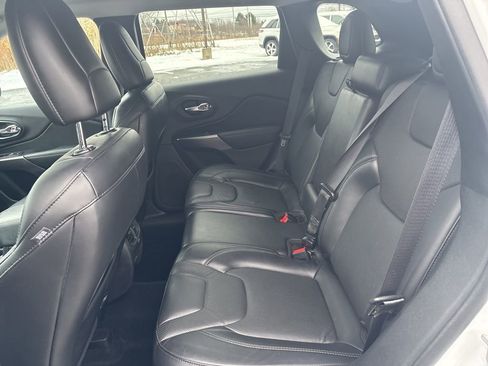 Certified 2020 Jeep Cherokee Limited image 30