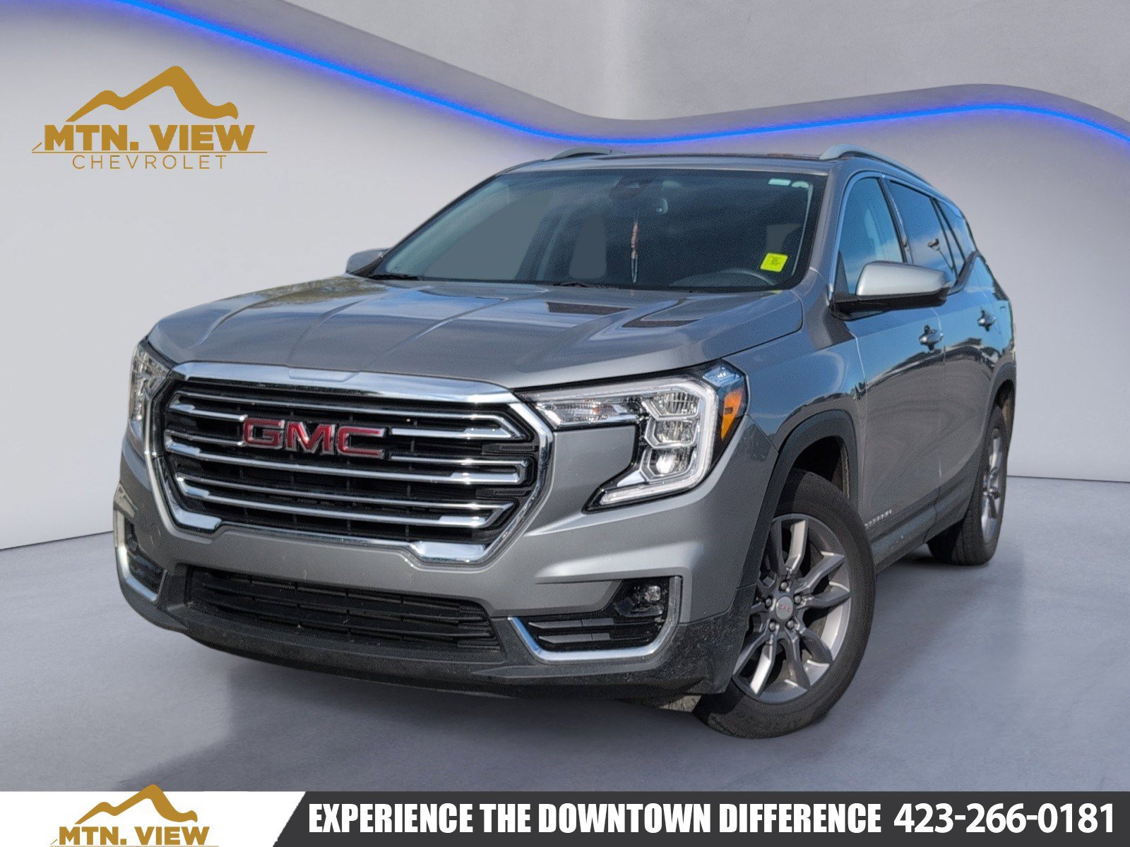 Used 2024 GMC Terrain SLT w/ LPO, Floor Liner Package AWD/4WD image 1