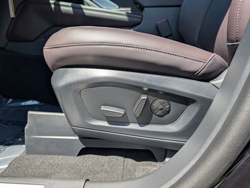 New 2026 Ford Explorer Platinum image 28