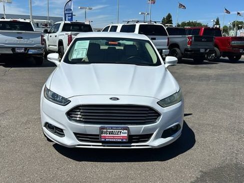 Used 2016 Ford Fusion Energi SE FWD image 9