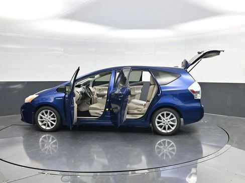 Used 2012 Toyota Prius V Five image 55