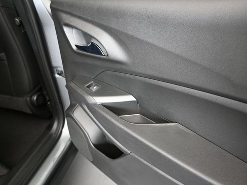 New 2026 Chevrolet Trax RS w/ Sunroof Package FWD image 20