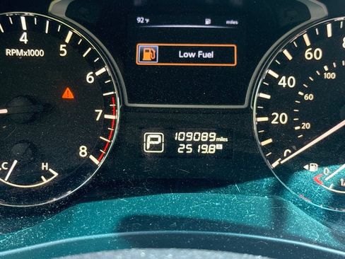 Used 2015 Nissan Altima 2.5 S w/ Power Driver Seat Package FWD image 8