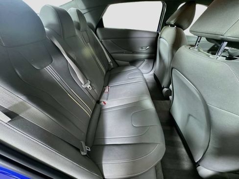 Certified 2025 Hyundai Elantra Sport FWD image 28