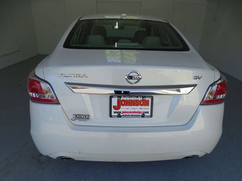 Used 2015 Nissan Altima 2.5 SV w/ Convenience Package FWD image 19