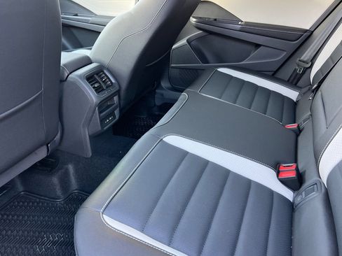 New 2026 Volkswagen Taos SEL AWD/4WD image 12