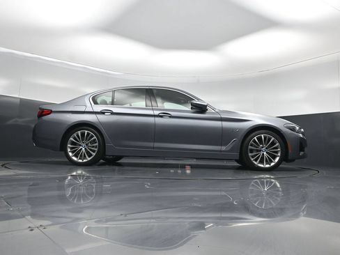 Used 2022 BMW 530e w/ Convenience Package RWD image 45