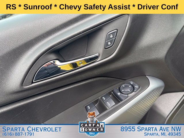 Used 2025 Chevrolet Trax RS w/ Sunroof Package FWD image 11