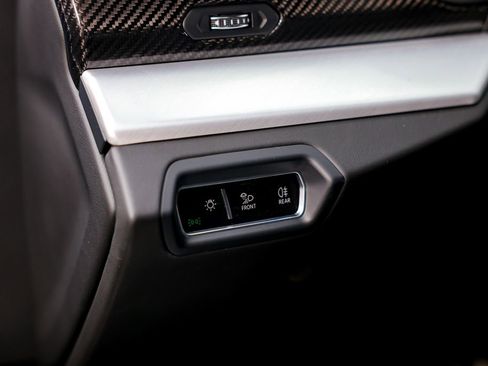 Used 2019 Lamborghini Urus image 13