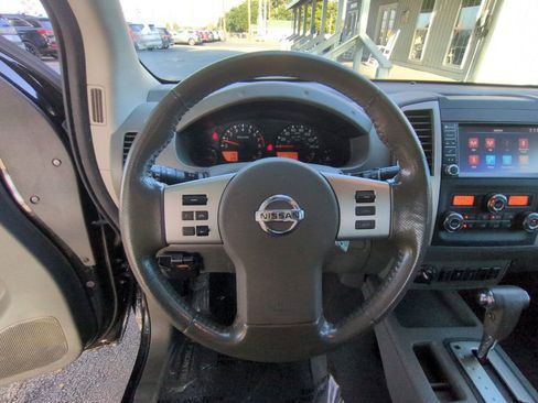 Used 2019 Nissan Frontier SV w/ Value Truck Package image 15