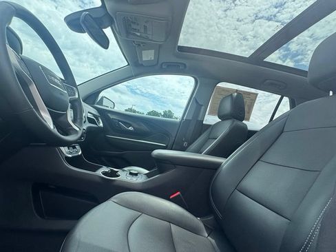 Used 2024 GMC Terrain SLT AWD/4WD image 20