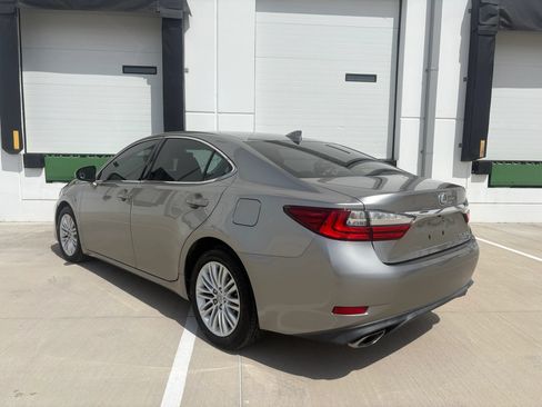 Used 2016 Lexus ES 350 FWD image 5