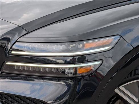 Used 2025 Genesis GV80 3.5T Prestige AWD/4WD image 9