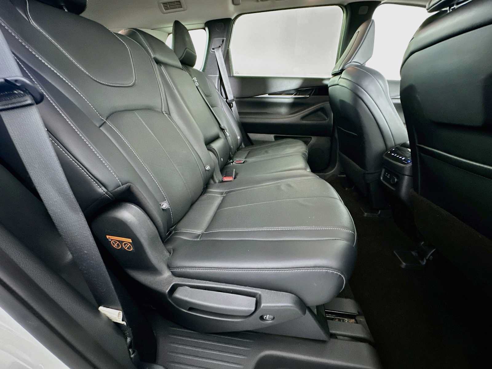 Used 2023 INFINITI QX60 Pure AWD/4WD image 27