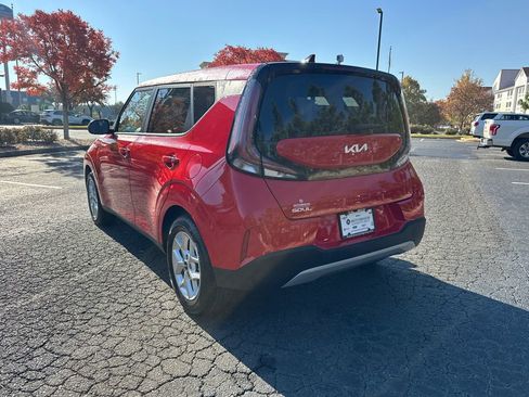 Certified 2024 Kia Soul LX w/ Option Group 015 image 5