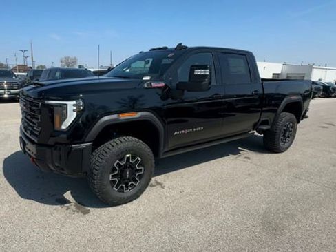 New 2026 GMC Sierra 2500 AT4X image 4